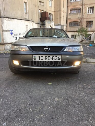 Opel Vectra 1996, 300,000 km - 2.0 л - Bakı