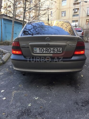 Opel Vectra 1996, 300,000 km - 2.0 л - Bakı