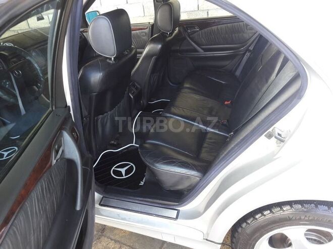 Mercedes E 280 1999, 346,500 km - 2.8 l - Şəki