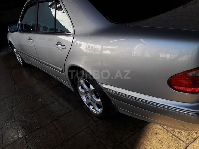 Mercedes E 280 1999, 346,500 km - 2.8 l - Şəki