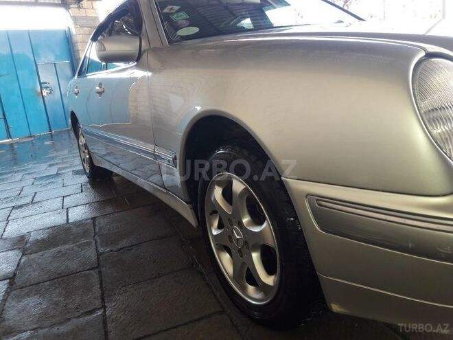 Mercedes E 280 1999, 346,500 km - 2.8 l - Şəki