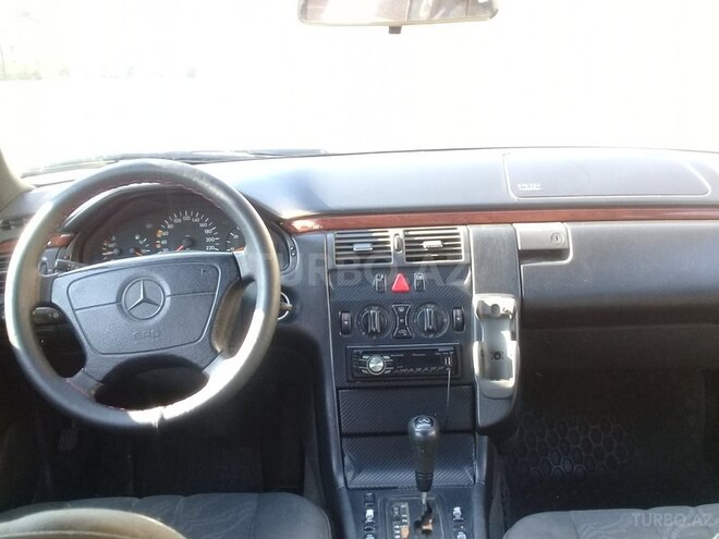 Mercedes E 220 1998, 500,001 km - 2.2 l - Bakı