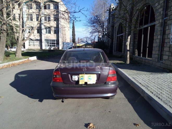 Opel Vectra 1996, 320,000 km - 1.8 l - Gəncə