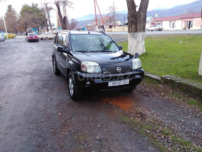 Nissan X-Trail 2004, 185,000 km - 2.0 л - Zaqatala
