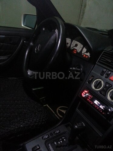 Mercedes C 230 2000, 243,000 km - 2.3 l - Bakı