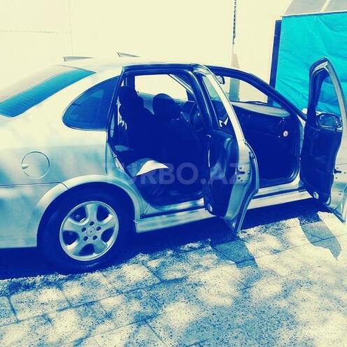 Opel Vectra 2000, 348,000 km - 0.2 l - Qazax