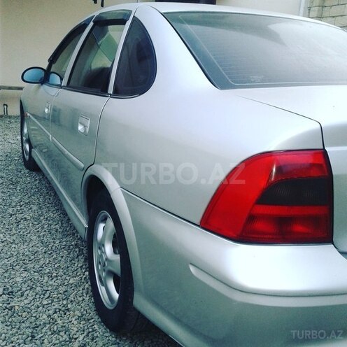 Opel Vectra 2000, 348,000 km - 0.2 l - Qazax