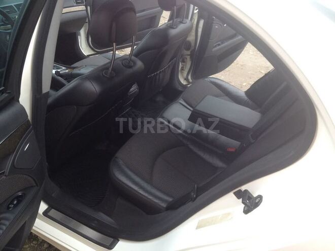 Mercedes E 240 2005, 240,000 km - 2.6 л - Qusar
