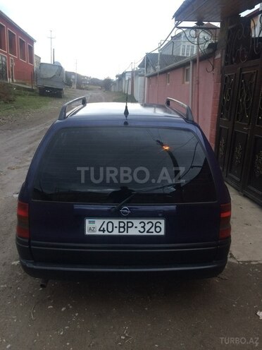 Opel Astra 1996, 332,000 km - 1.6 л - Quba