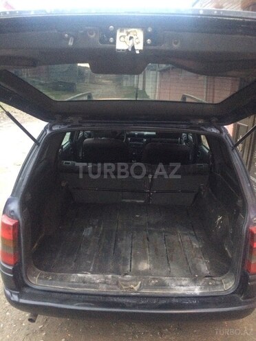 Opel Astra 1996, 332,000 km - 1.6 л - Quba