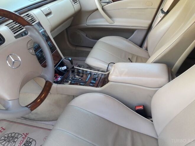 Mercedes E 240 2001, 178,000 km - 2.6 l - Bakı