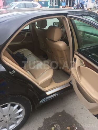 Mercedes E 240 2001, 178,000 km - 2.6 l - Bakı