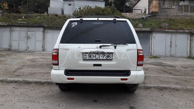 Nissan Pathfinder 2001, 329,000 km - 3.3 l - Bakı