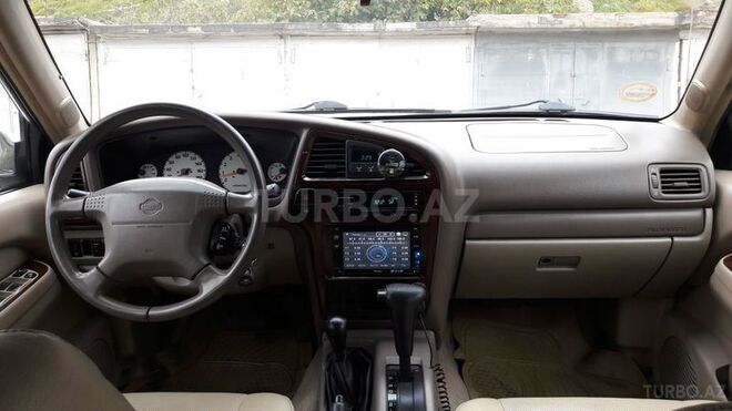 Nissan Pathfinder 2001, 329,000 km - 3.3 l - Bakı