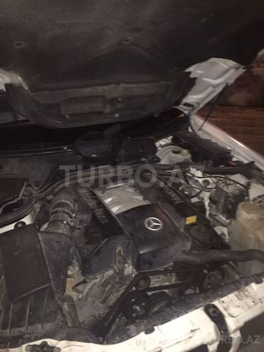 Mercedes E 320 2001, 280,000 km - 0.3 l - Bakı