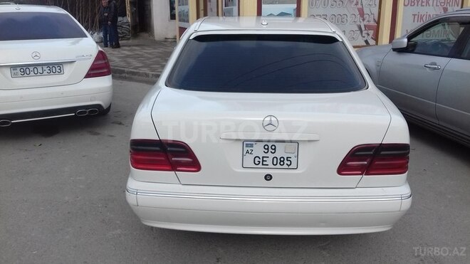 Mercedes E 320 2001, 280,000 km - 0.3 l - Bakı