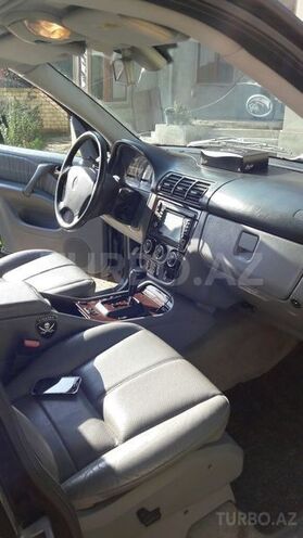 Mercedes ML 270 2004, 287,000 km - 2.7 l - Bakı