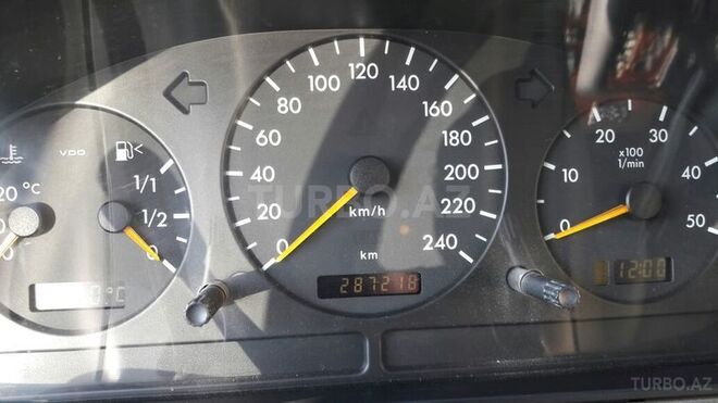 Mercedes ML 270 2004, 287,000 km - 2.7 l - Bakı