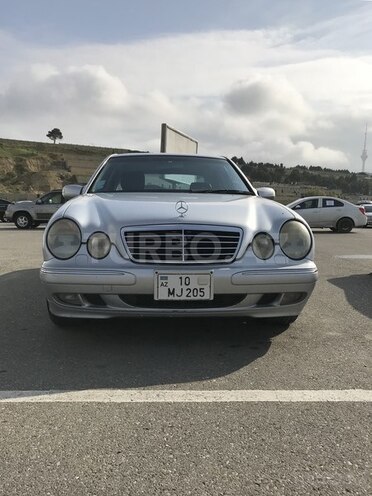Mercedes E 240 2001, 250,000 km - 0.3 l - Bakı