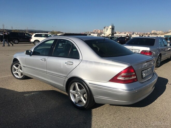 Mercedes C 240 2001, 288,000 km - 2.6 l - Bakı