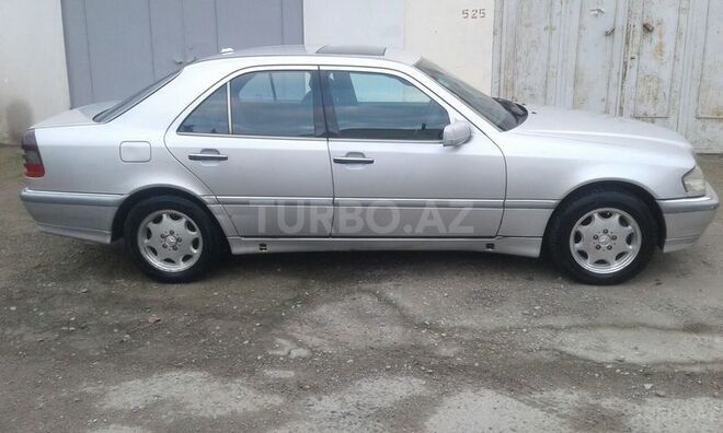 Mercedes C 230 1999, 221,000 km - 2.3 l - Bakı
