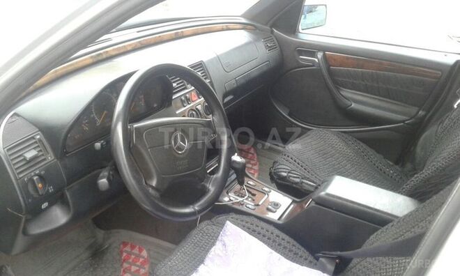 Mercedes C 230 1999, 221,000 km - 2.3 l - Bakı