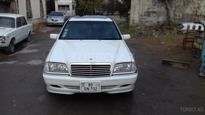 Mercedes C 230 1999, 124,000 km - 2.3 l - Bakı