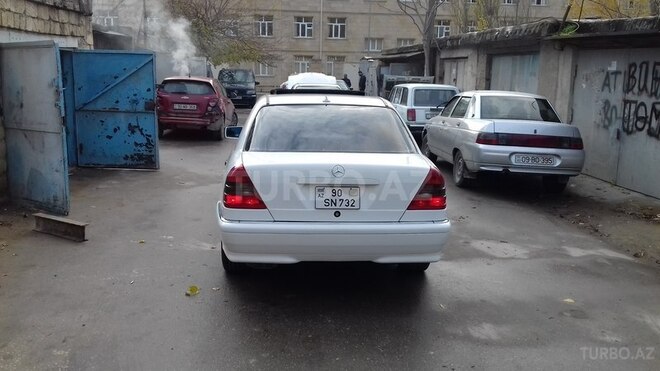 Mercedes C 230 1999, 124,000 km - 2.3 l - Bakı