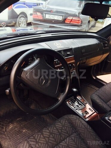 Mercedes C 200 1995, 320,000 km - 2.0 l - Bakı