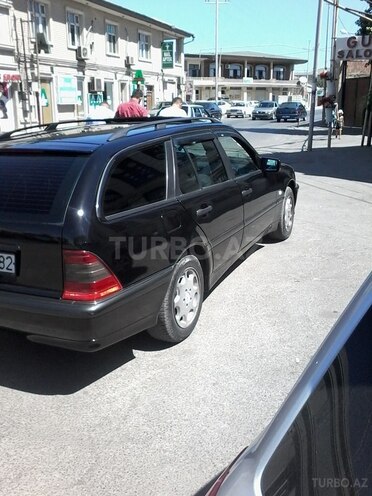 Mercedes C 220 2000, 333,333 km - 2.2 l - Bakı