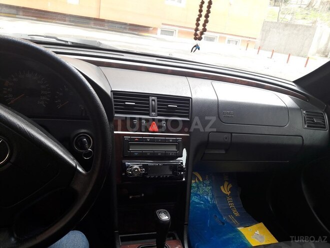 Mercedes C 200 2000, 231,000 km - 2.0 l - Bakı