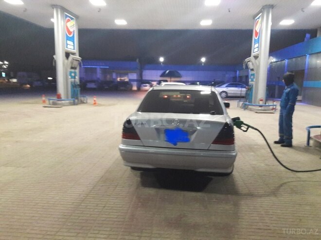 Mercedes C 200 2000, 231,000 km - 2.0 l - Bakı
