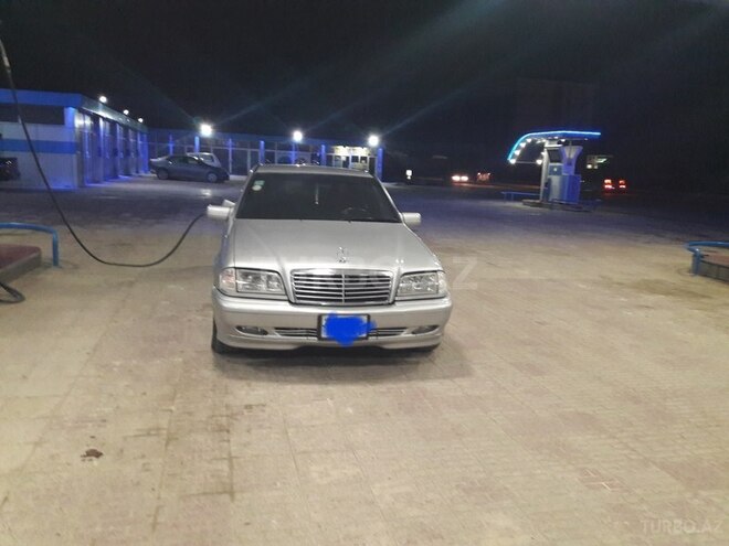 Mercedes C 200 2000, 231,000 km - 2.0 l - Bakı