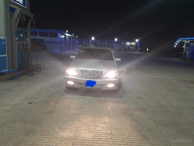Mercedes C 200 2000, 231,000 km - 2.0 l - Bakı