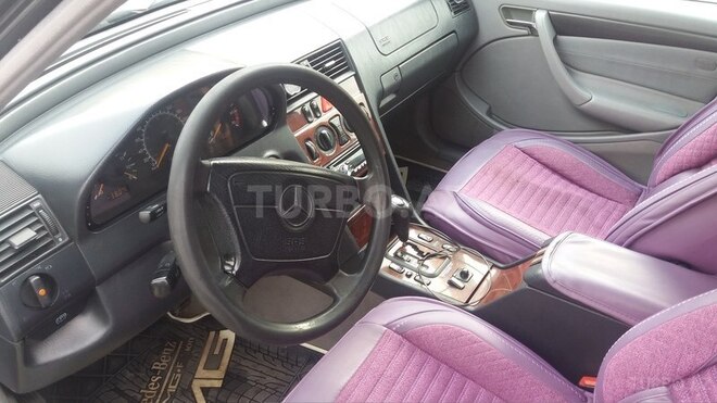 Mercedes C 230 1999, 252,000 km - 2.3 l - Quba