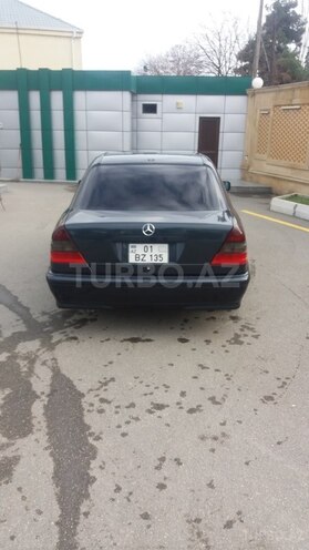 Mercedes C 230 1999, 252,000 km - 2.3 l - Quba