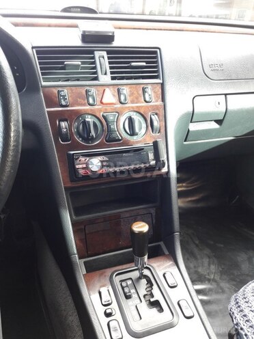Mercedes C 180 1997, 236,000 km - 0.2 l - Bakı