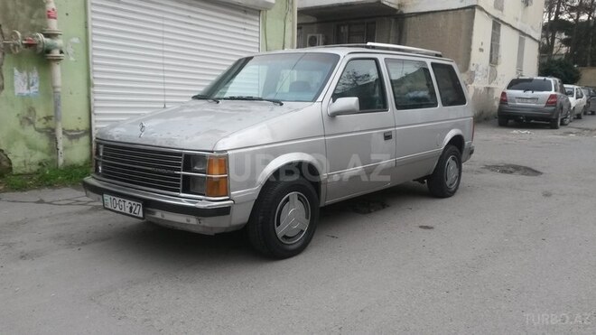 Chrysler Voyager 1987, 250,000 km - 2.4 l - Bakı