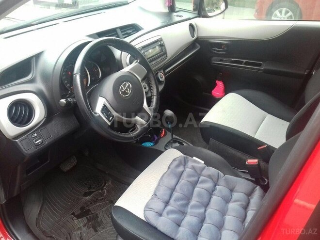 Toyota Yaris 2012, 28,300 km - 1.3 л - Bakı