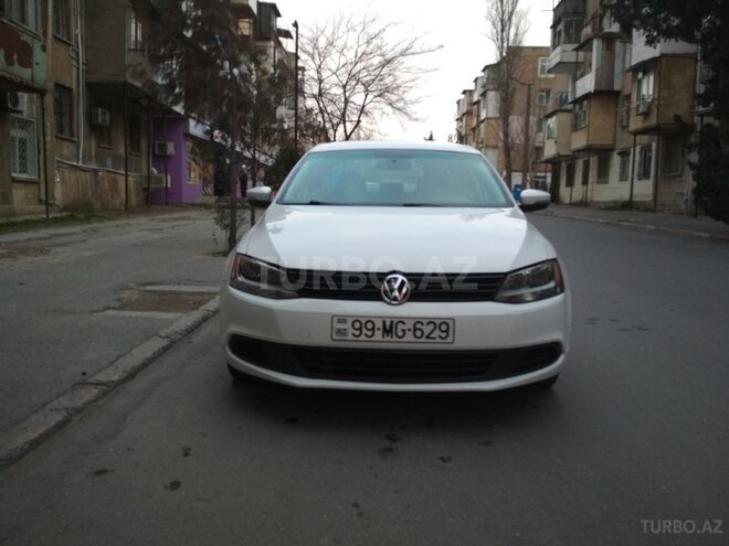 Volkswagen Jetta 2013, 90,000 km - 1.8 л - Bakı