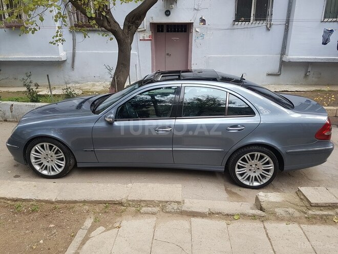Mercedes E 270 2003, 250,000 km - 2.7 l - Bakı