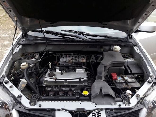 Mitsubishi Outlander 2002, 103,000 km - 2.4 л - Bakı