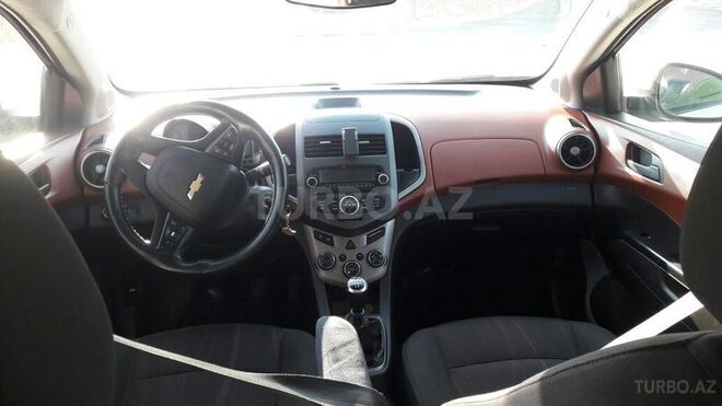 Chevrolet Aveo 2012, 95,000 km - 1.4 l - Şərur
