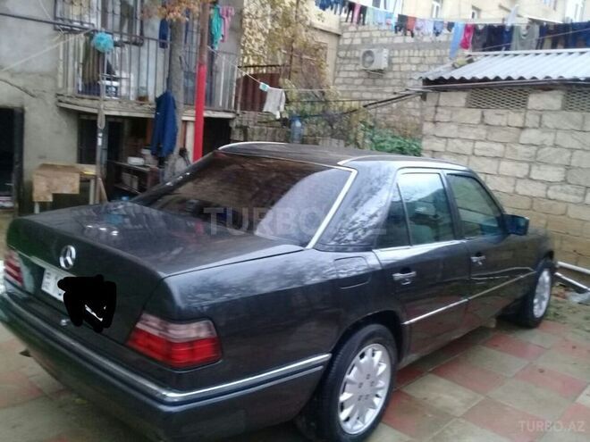 Mercedes E 220 1993, 399,912 km - 2.2 л - Bakı