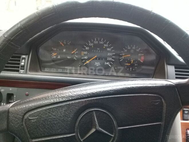 Mercedes E 220 1993, 399,912 km - 2.2 л - Bakı