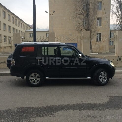 Mitsubishi Pajero 2007, 130,000 km - 3.0 l - Bakı