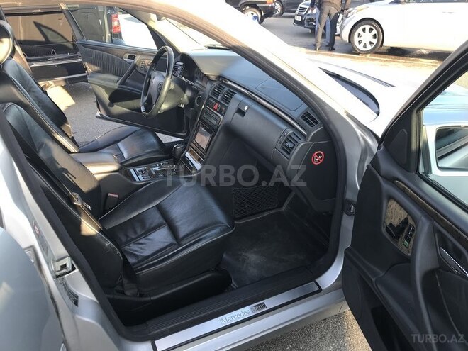 Mercedes E 240 2001, 250,000 km - 0.3 l - Bakı