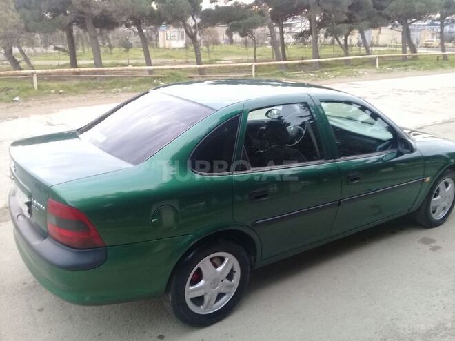 Opel Vectra 1996, 258,000 km - 1.8 l - Bakı