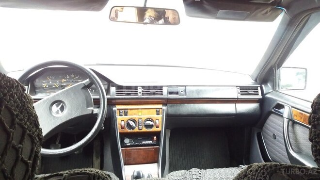 Mercedes E 200 1992, 785,000 km - 2.0 l - Bakı