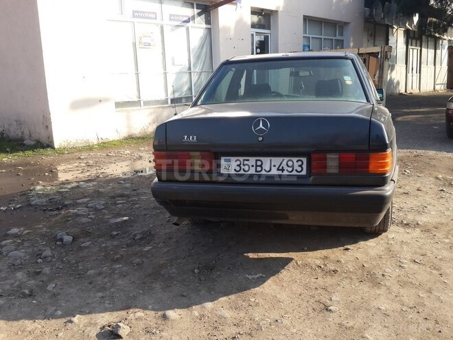 Mercedes E 180 1991, 273 km - 1.8 l - Qazax